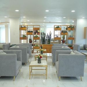 Eyomer Hotel
